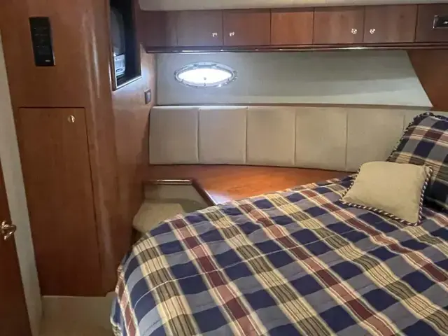 Cruisers Yachts 4450 Aft Cabin Motor Yacht