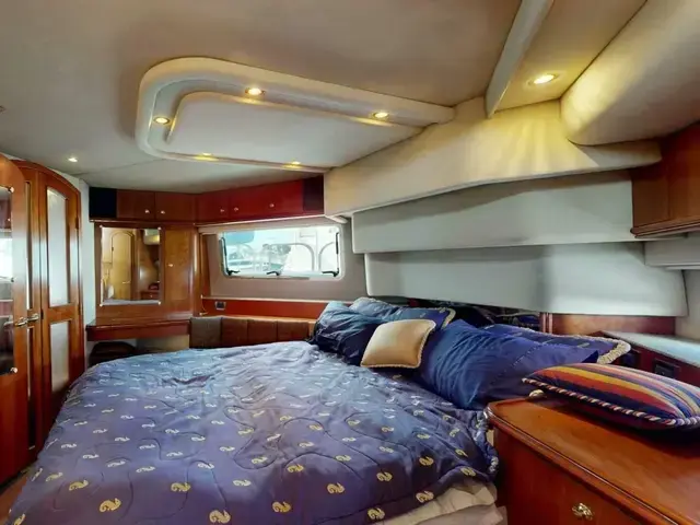 Cruisers Yachts 4450 Aft Cabin Motor Yacht