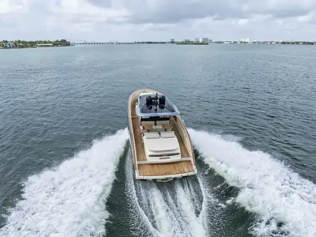 Invictus Boats 46