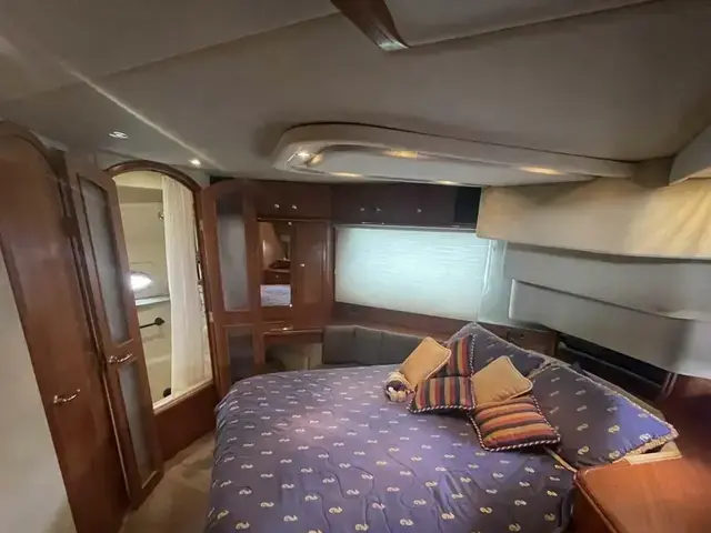 Cruisers Yachts 4450 Aft Cabin Motor Yacht