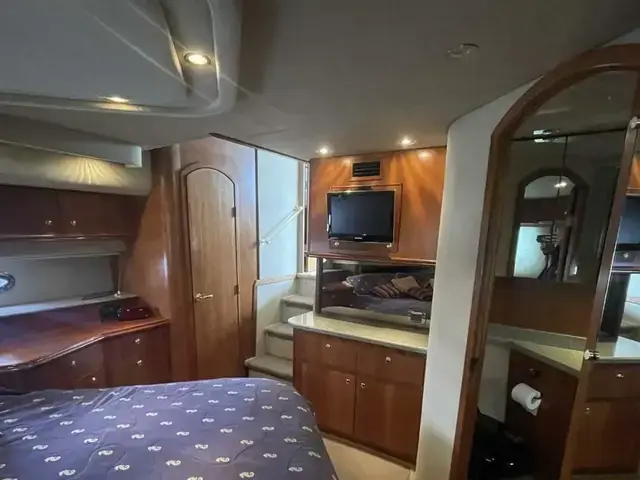 Cruisers Yachts 4450 Aft Cabin Motor Yacht