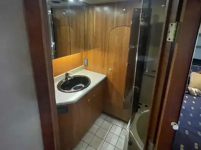 Cruisers Yachts 4450 Aft Cabin Motor Yacht