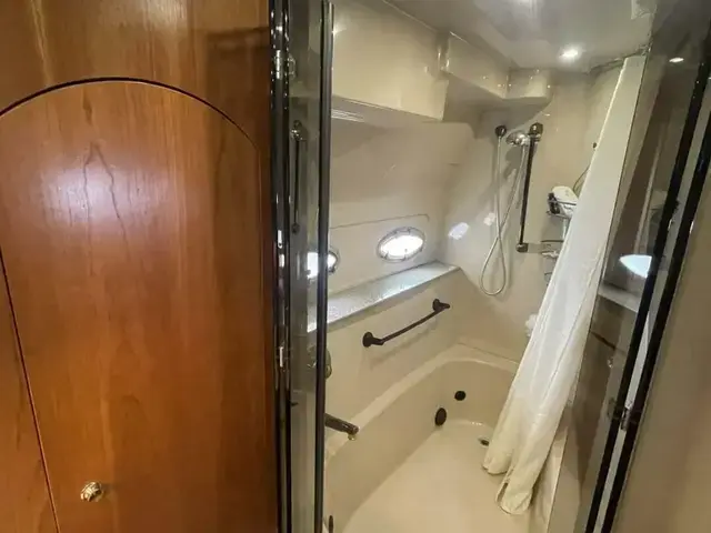 Cruisers Yachts 4450 Aft Cabin Motor Yacht