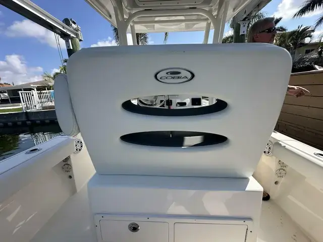 Cobia Boats 220 CC