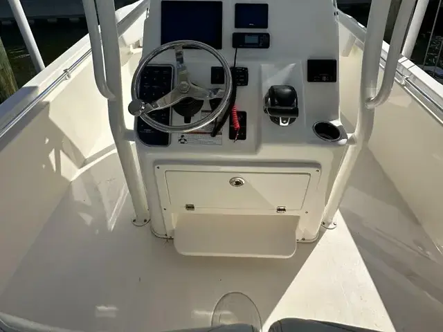 Cobia Boats 220 CC