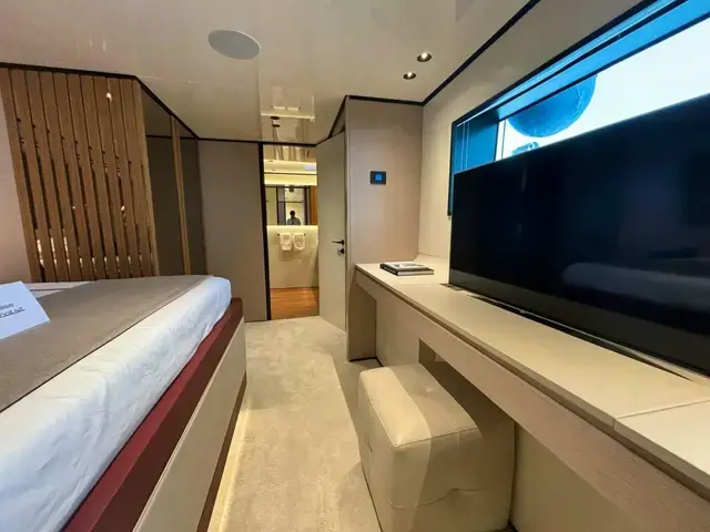 Wider Yachts WiderCat 92