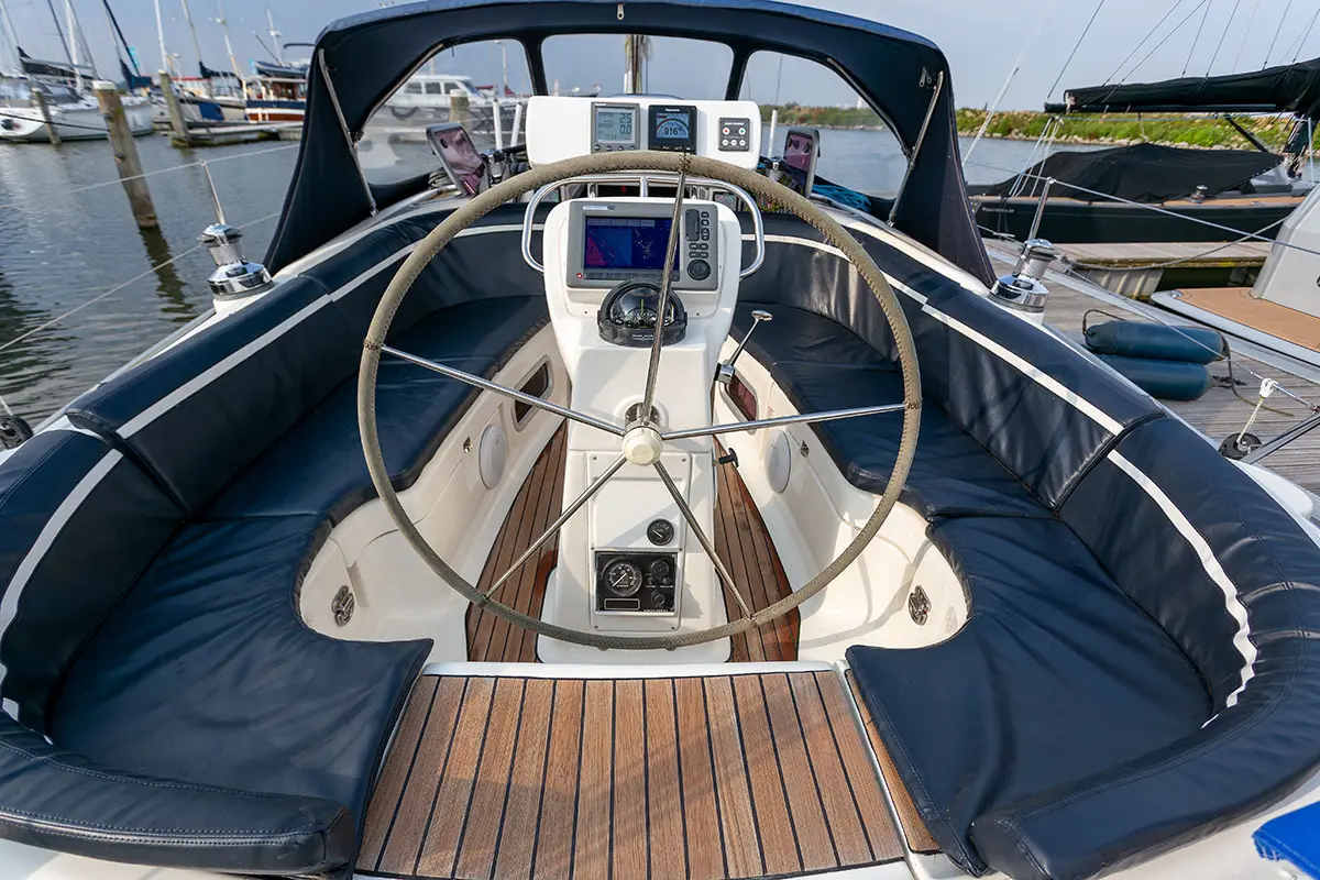 2005 Bavaria 38-3