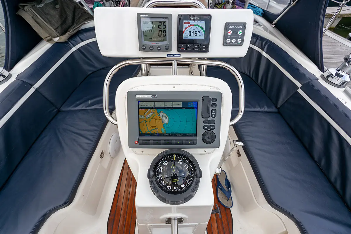 2005 Bavaria 38-3