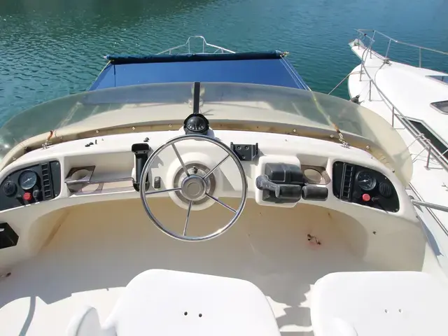 Rodman 900 Flybridge