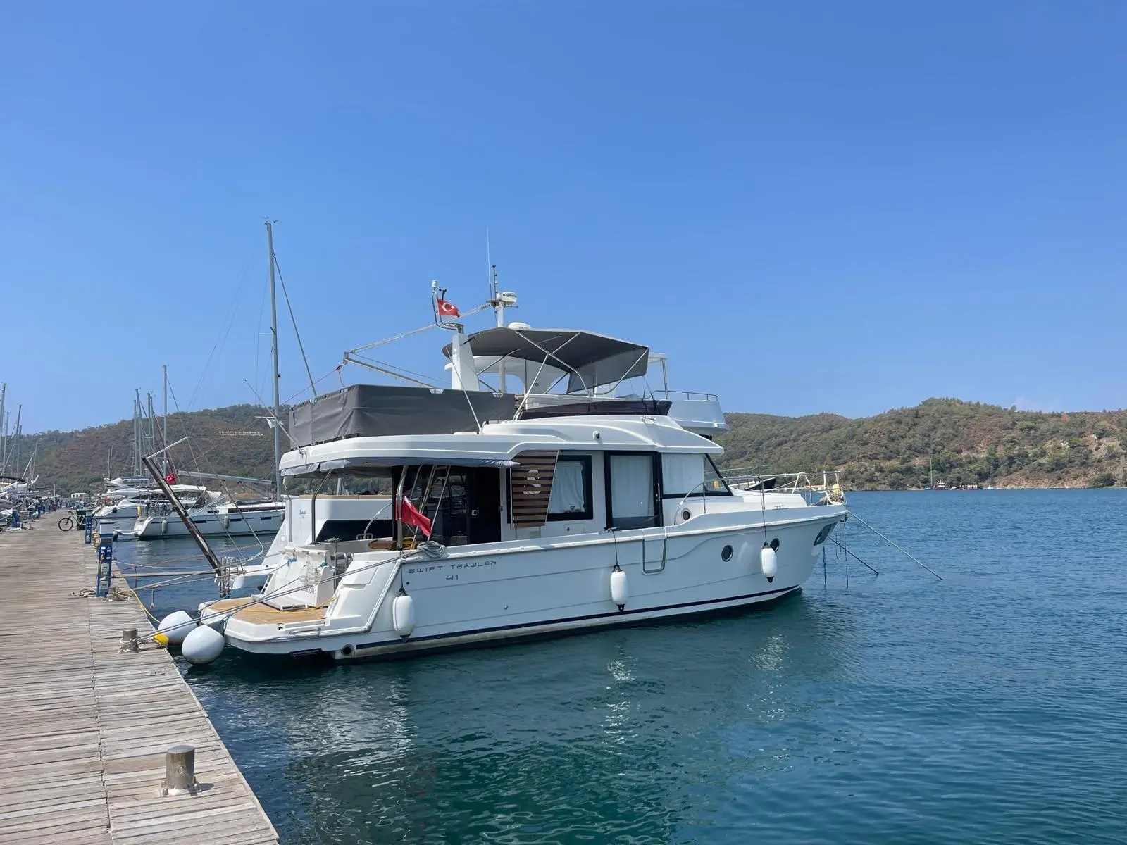 2024 Beneteau swift trawler 41 fly