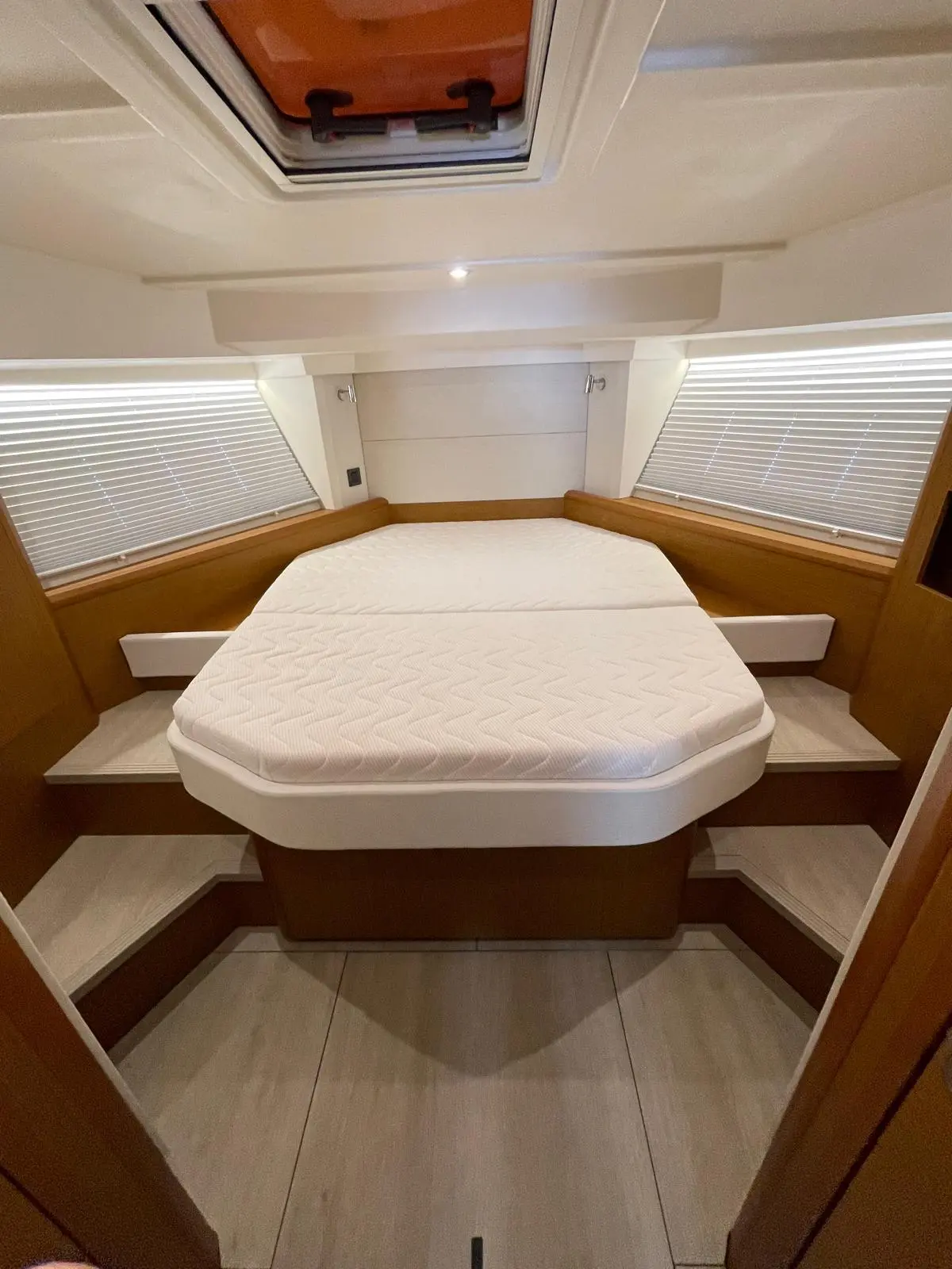 2024 Beneteau swift trawler 41 fly