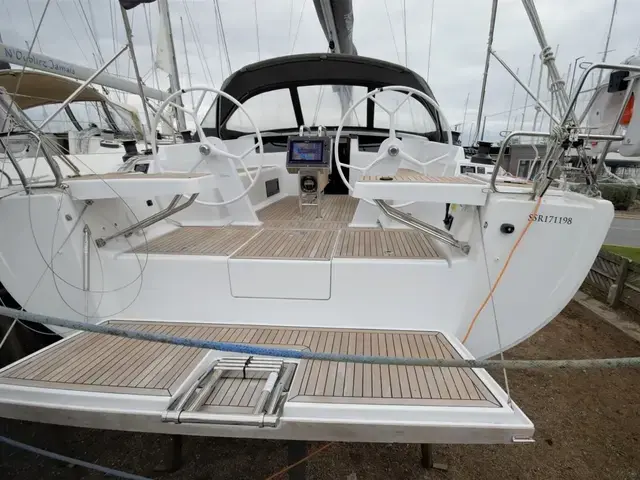 Hanse 418