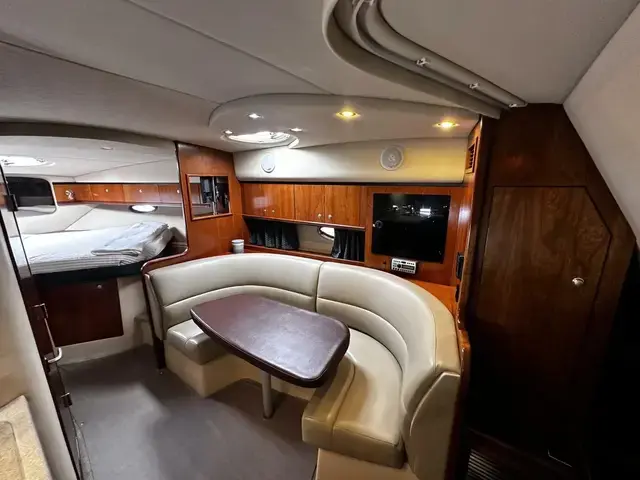 Cruisers Yachts 340 Express