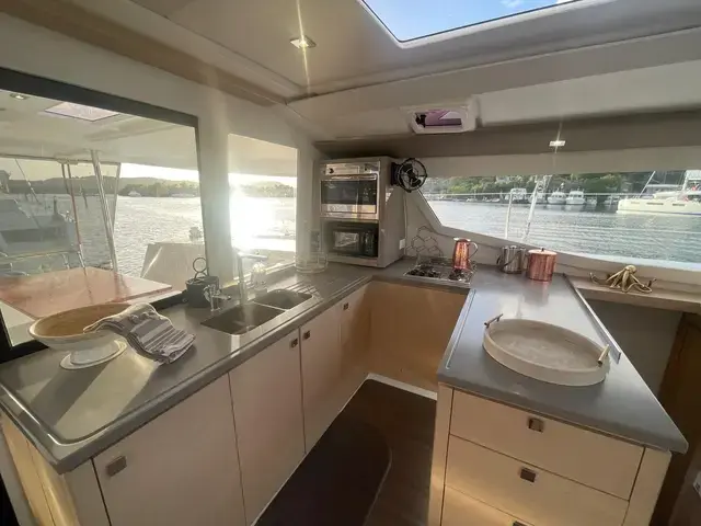 Fountaine Pajot Helia 44