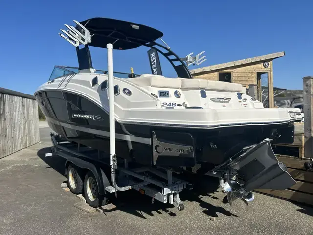 Chaparral 24 surf