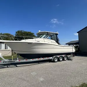 2001 Pursuit 3070 Offshore