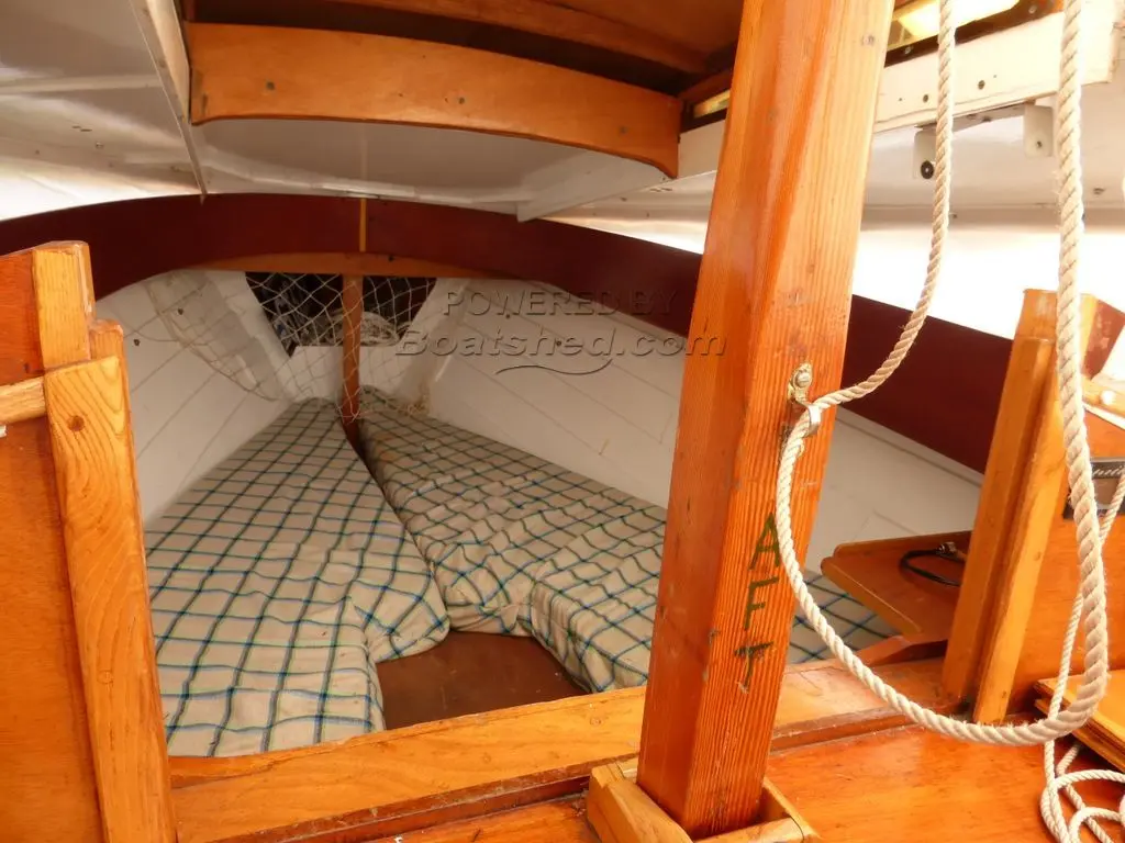 1999 Safe whaler 20ft ketch