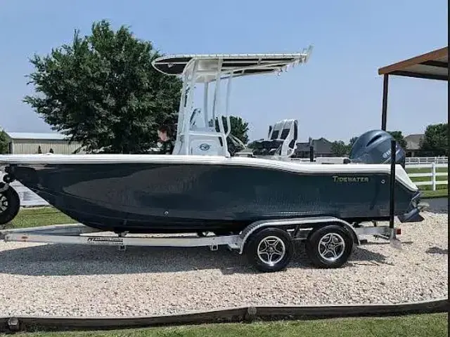 Tidewater Boats 210