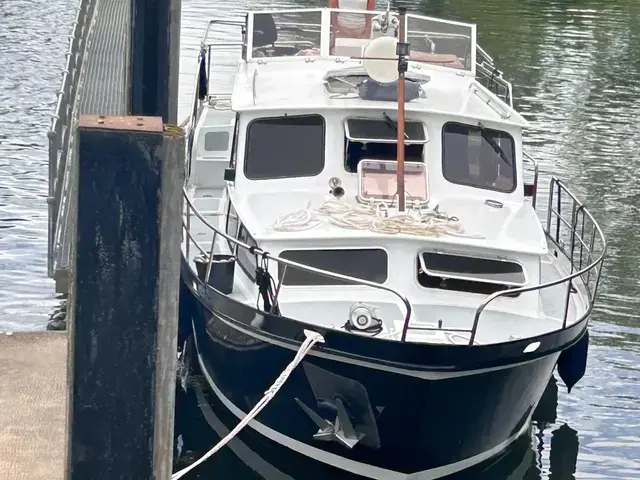 Stevens 34 Dutch Steel Motor Cruiser