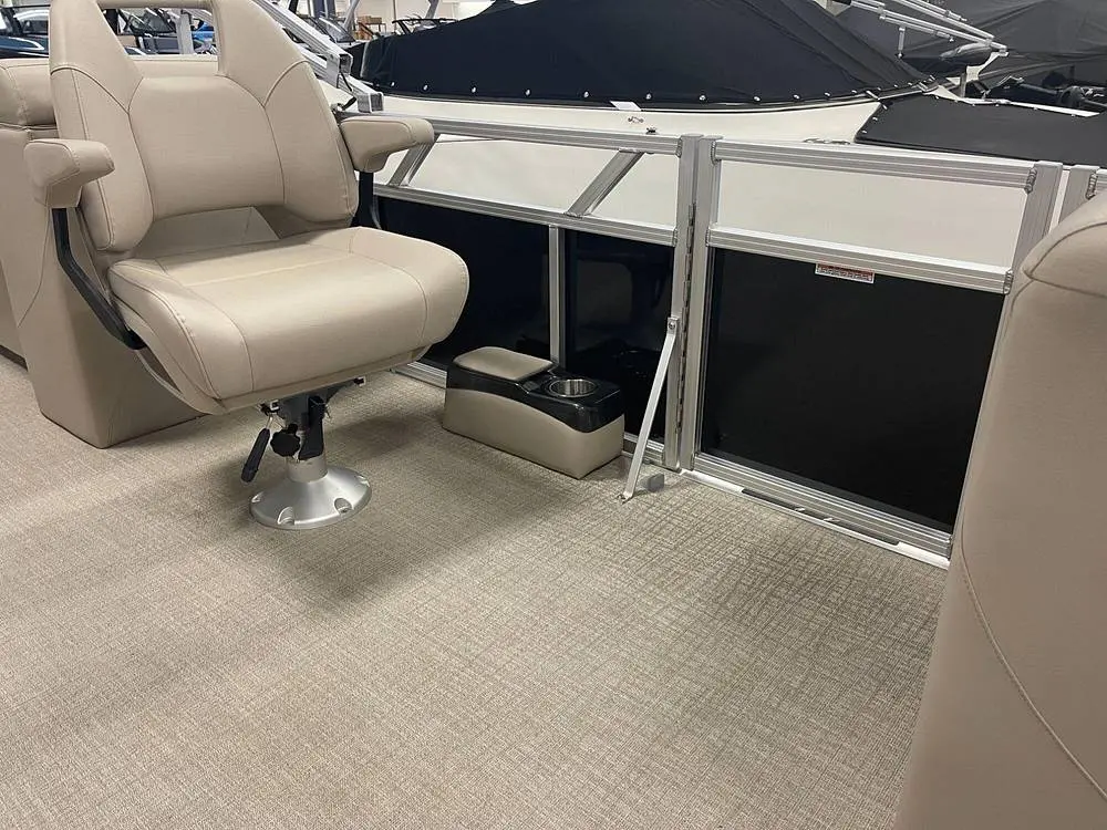 2023 Avalon 2585 gs quad lounger