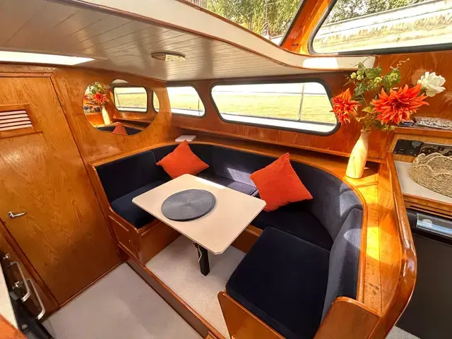 Stevens 34 Dutch Steel Motor Cruiser