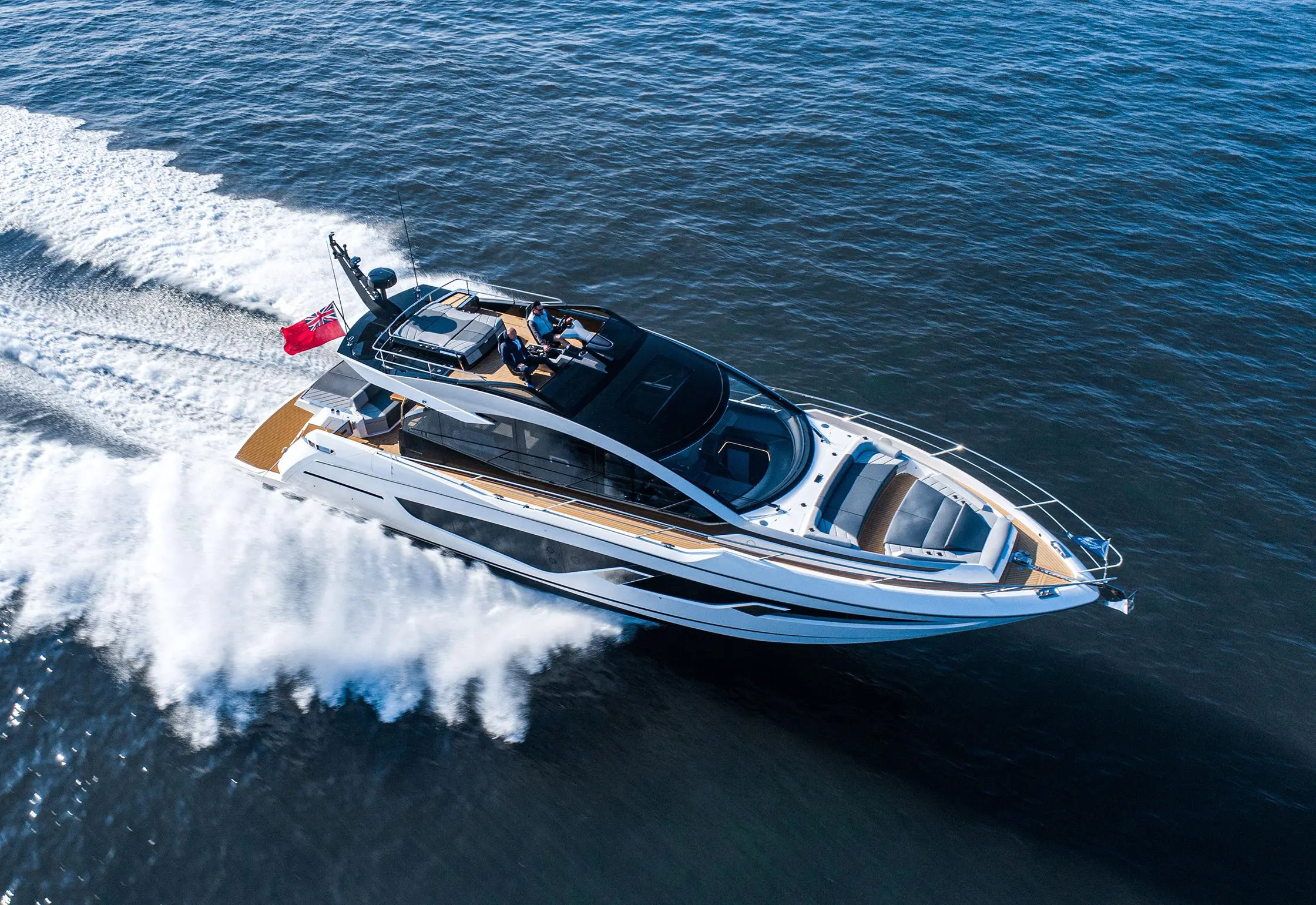 2024 Sunseeker 65 sport yacht