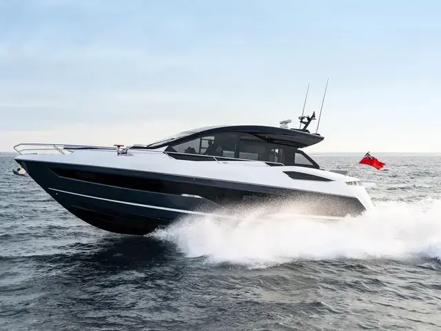 Sunseeker Predator 55