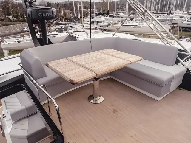 Sunseeker 65 SPORT YACHT