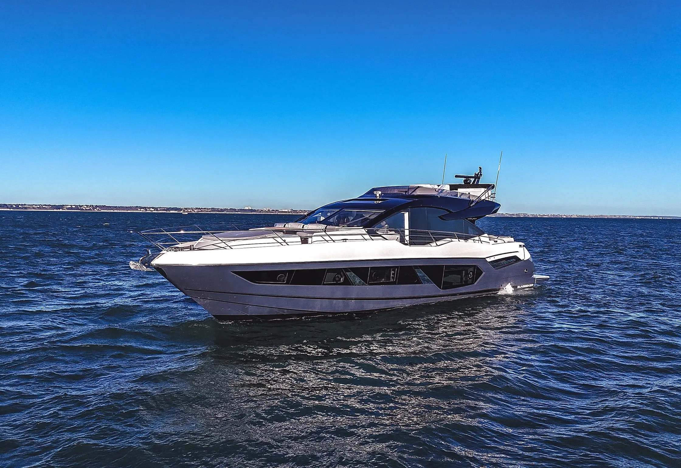 2024 Sunseeker sport yacht 75