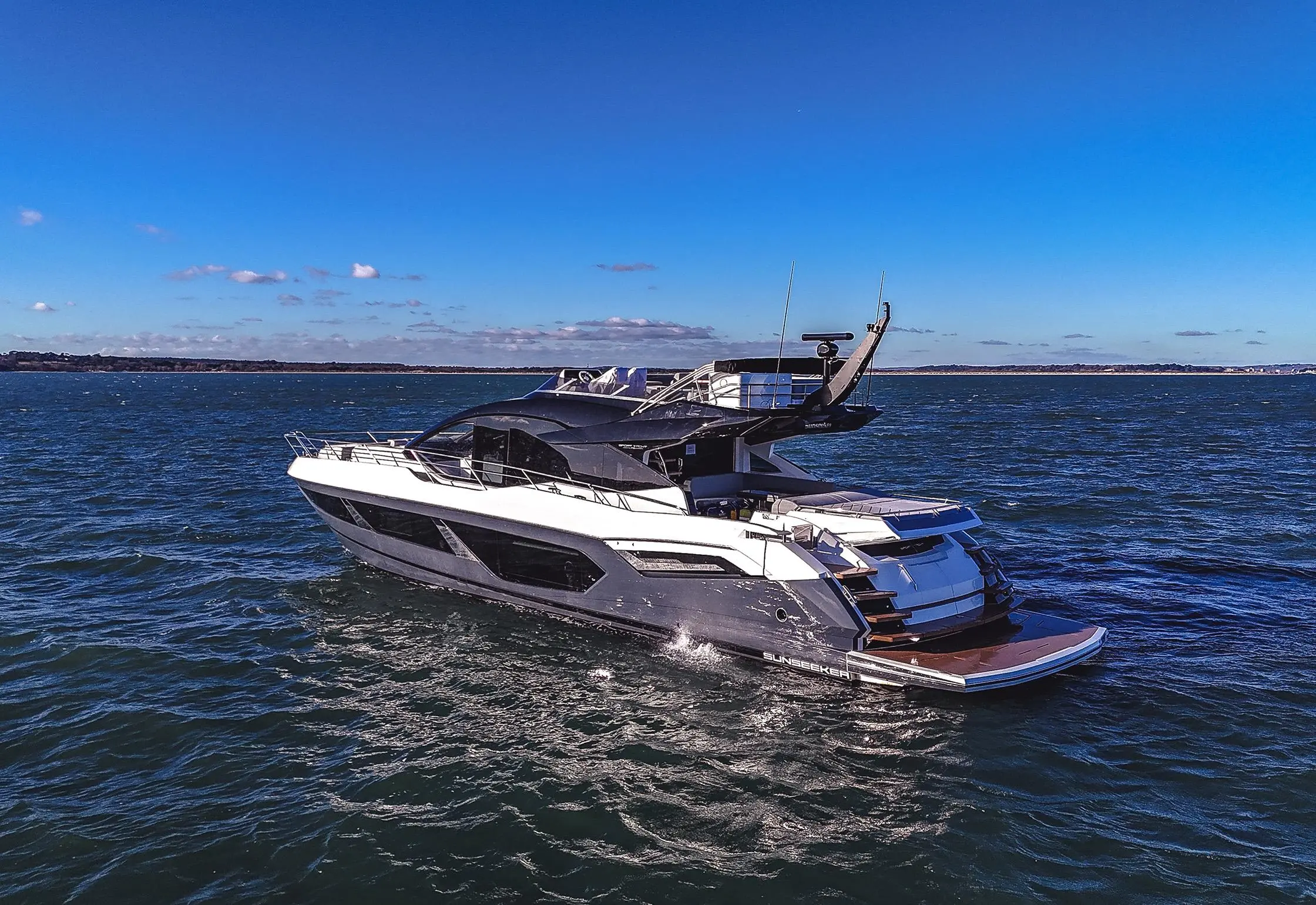 2024 Sunseeker sport yacht 75