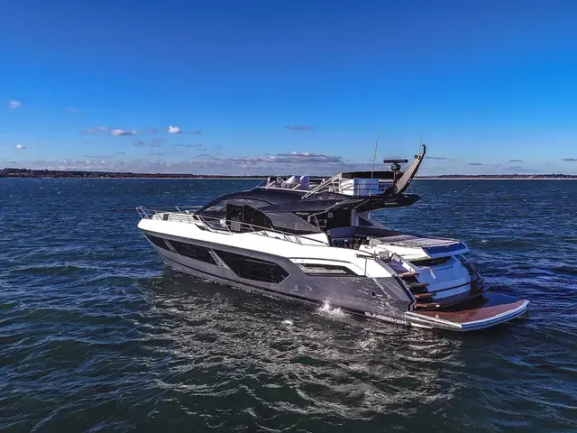 Sunseeker 75 Sport Yacht