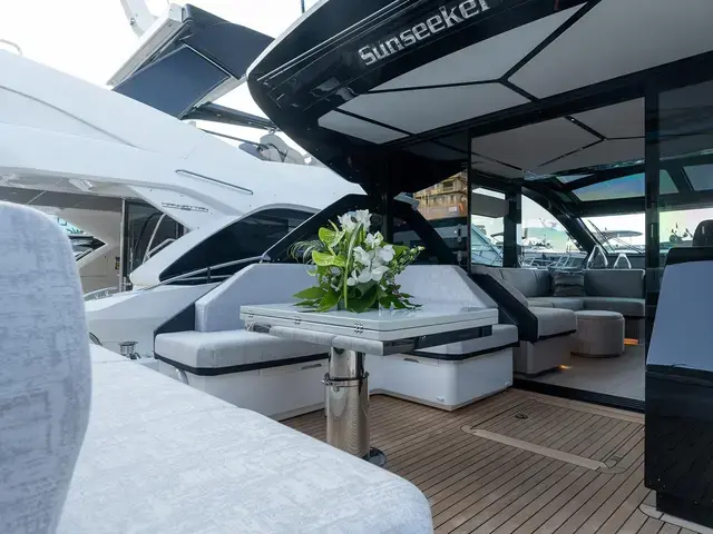 Sunseeker Predator 55