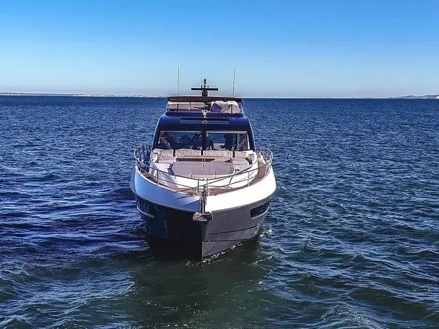 Sunseeker 75 Sport Yacht