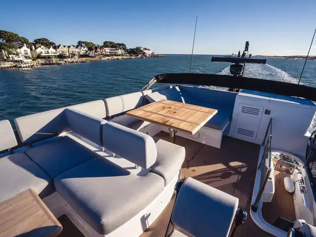 Sunseeker 75 Sport Yacht