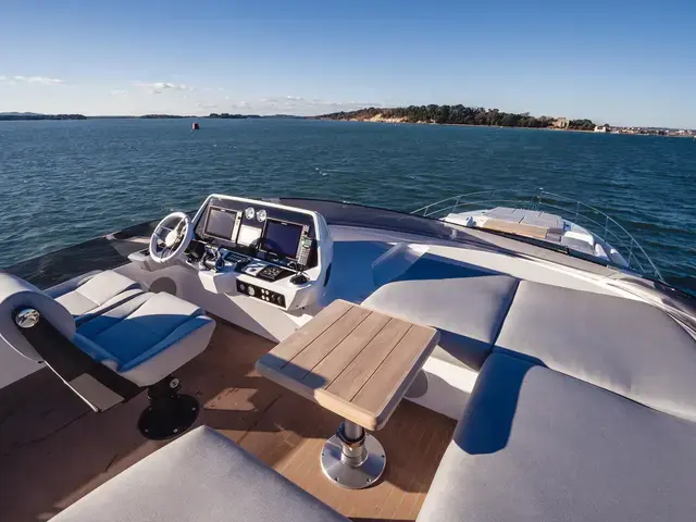 Sunseeker 75 Sport Yacht