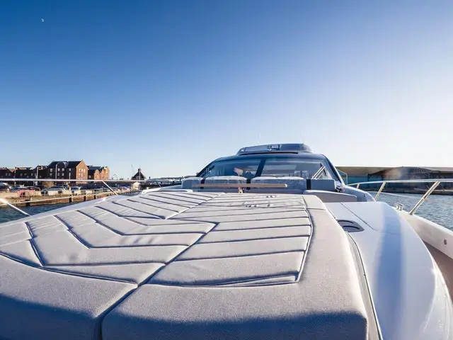 Sunseeker 75 Sport Yacht