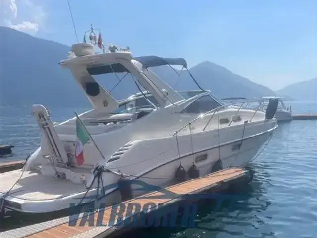 Sealine S34 for sale in Italy for €100,000 ($111,257)