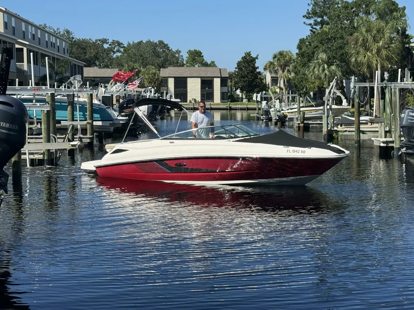 2013 Sea Ray 240 sundeck