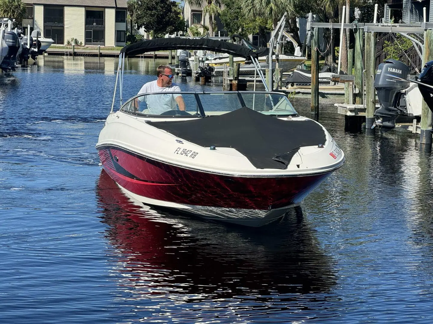 2013 Sea Ray 240 sundeck