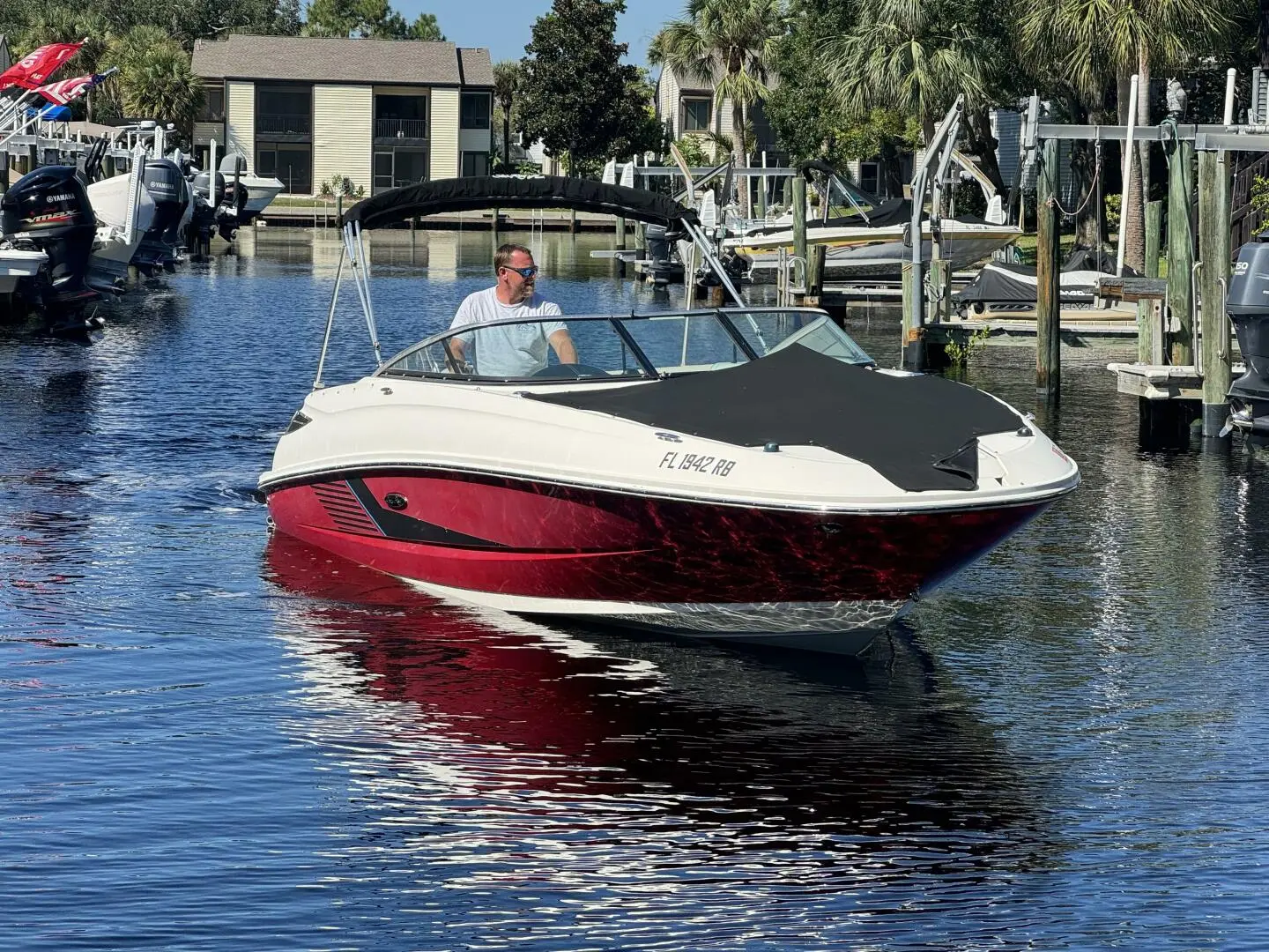 2013 Sea Ray 240 sundeck