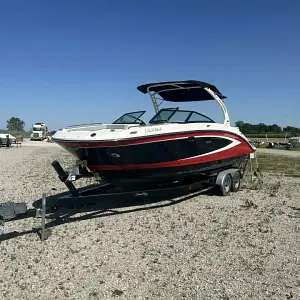 2016 Sea Ray 270 Sundeck