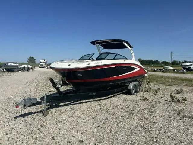 Sea Ray 270 Sundeck