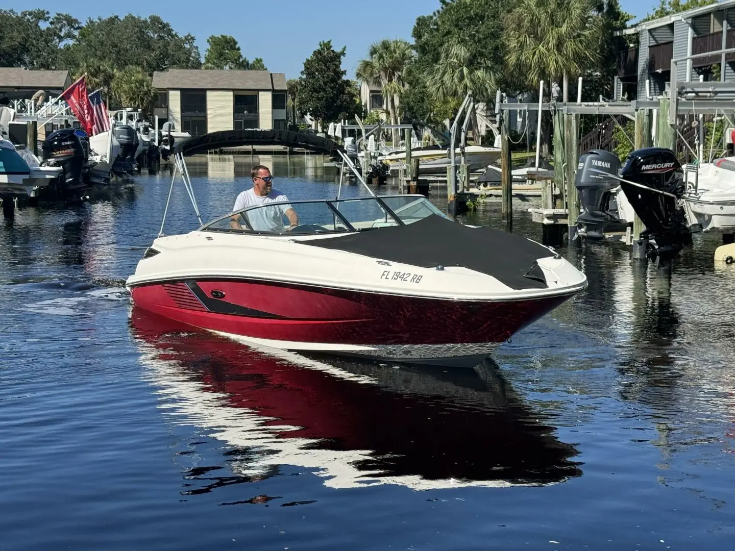 2013 Sea Ray 240 sundeck