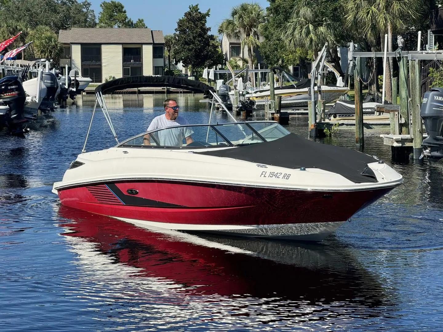 2013 Sea Ray 240 sundeck