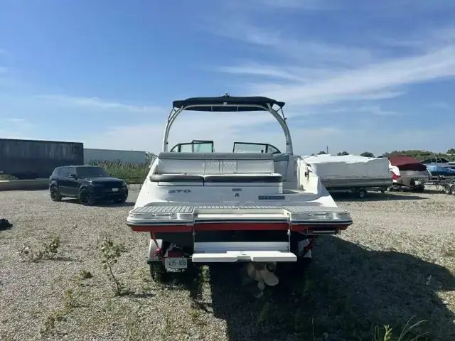 Sea Ray 270 Sundeck