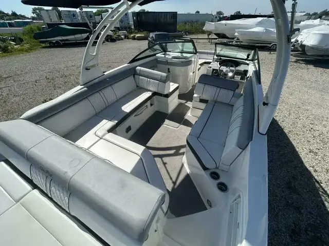 Sea Ray 270 Sundeck