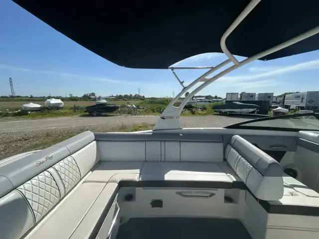 Sea Ray 270 Sundeck