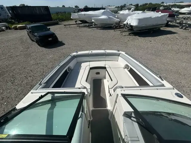 Sea Ray 270 Sundeck