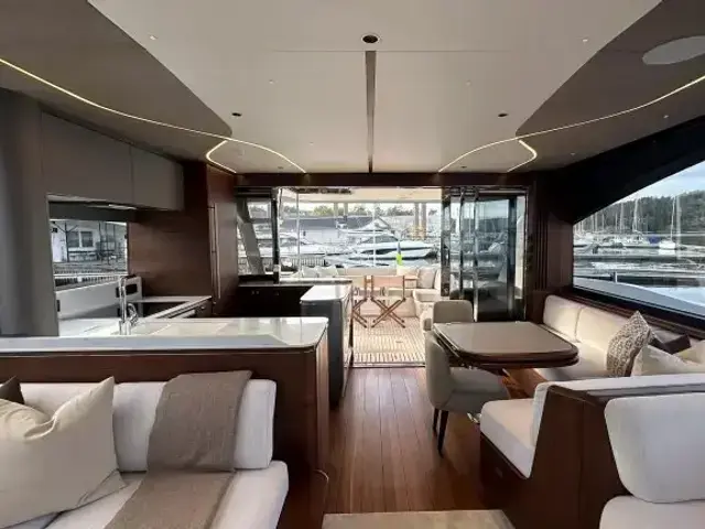 Princess Yachts Limited S72