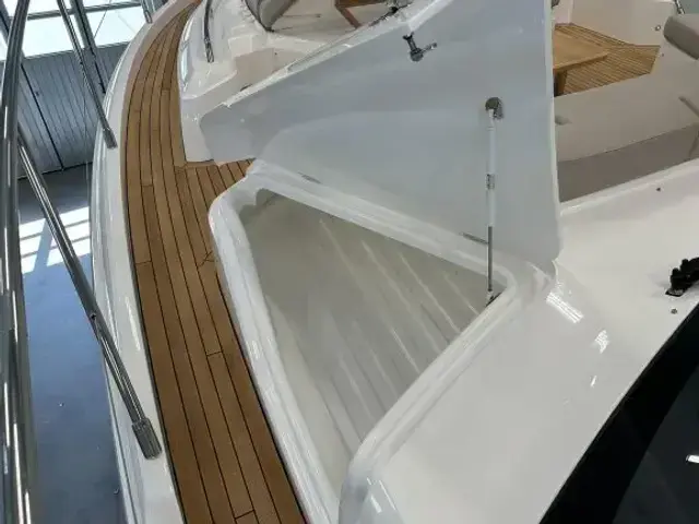 Princess Yachts Limited S66